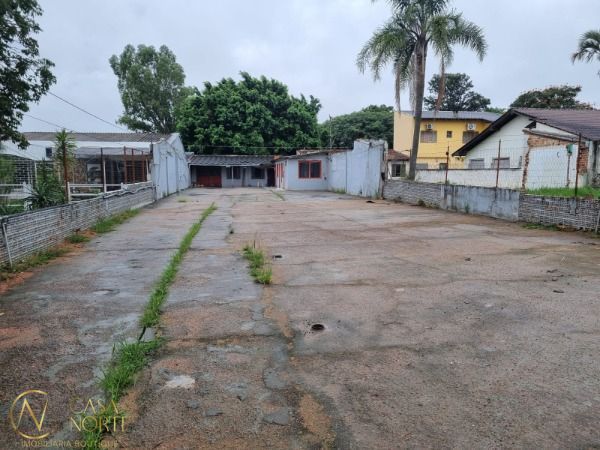 Terreno à venda  com 550m², Avenida Juca Batista no bairro Cavalhada em Porto Alegre