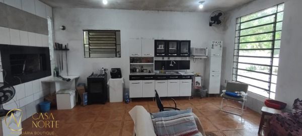 Casa à venda com 3 quartos, 200m², 3 suítes, 3 vagas, Avenida Leonardo Carlucci no bairro Espírito Santo em Porto Alegre