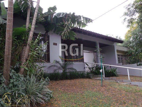 Casa à venda com 3 quartos, 340m², 2 suítes, 6 vagas, João Mendes Ouriques no bairro Jardim Isabel em Porto Alegre