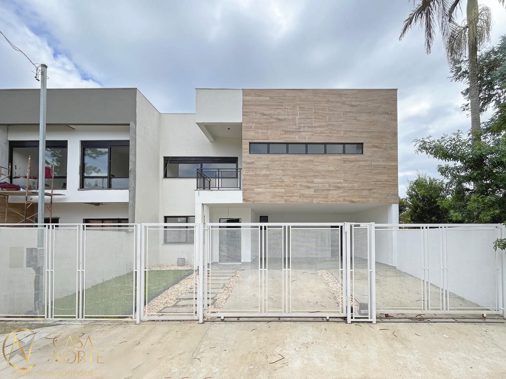 Casa à venda com 3 quartos, 350m², 3 suítes, 4 vagas, Rua Engenheiro Coelho Parreira no bairro Ipanema em Porto Alegre