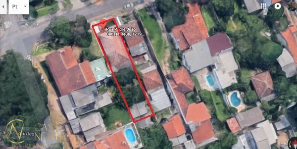 Terreno à venda  com 600m², Rua Padre João Batista Reus no bairro Camaquã em Porto Alegre
