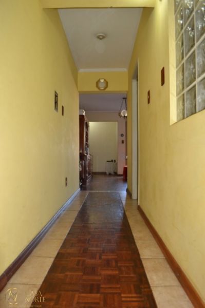 Apartamento à venda com 2 quartos, 89m², Rua Doutor Sebastião Leao no bairro Cidade Baixa em Porto Alegre