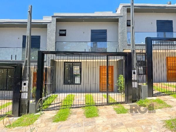 Casa de Condomínio à venda com 3 quartos, 96m², 1 suíte, 2 vagas, Rua Liberal no bairro Tristeza em Porto Alegre