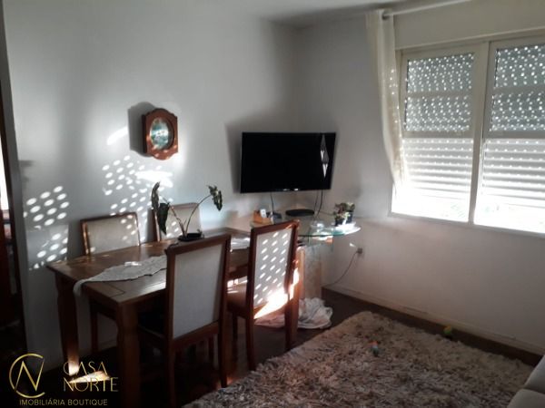 Apartamento à venda com 2 quartos, 51m², Avenida Capivari no bairro Cristal em Porto Alegre