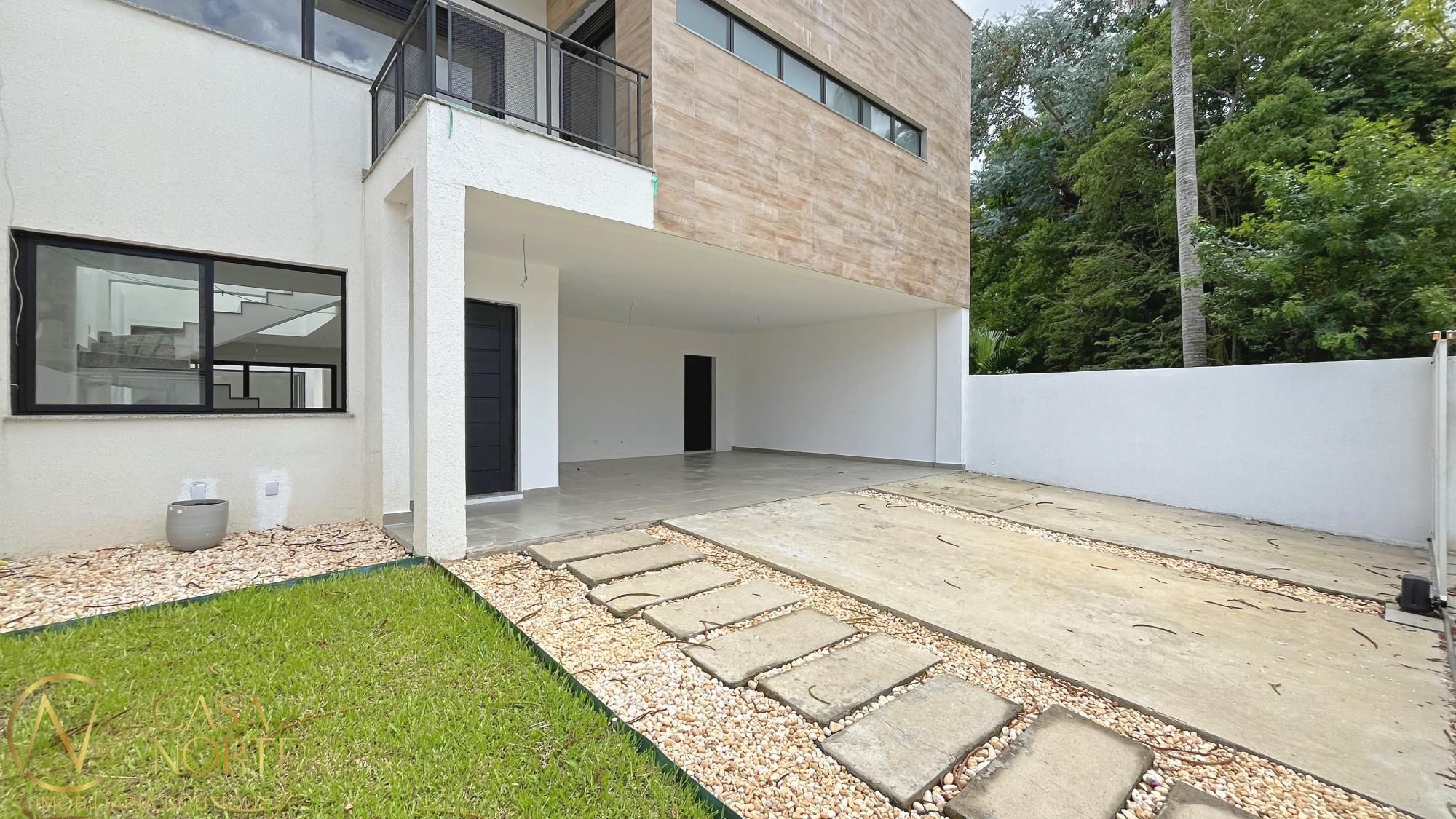 Casa à venda com 3 quartos, 350m², 3 suítes, 4 vagas, Rua Engenheiro Coelho Parreira no bairro Ipanema em Porto Alegre