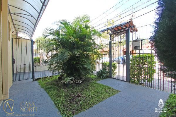 Casa à venda com 3 quartos, 229m², 1 suíte, 4 vagas, Estrada Vila Maria no bairro Cavalhada em Porto Alegre