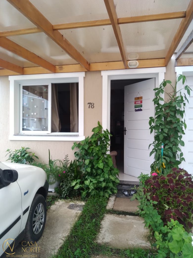 Casa de Condomínio à venda com 2 quartos, 82m², 1 vaga, Rua Capitão Pedroso no bairro Restinga em Porto Alegre