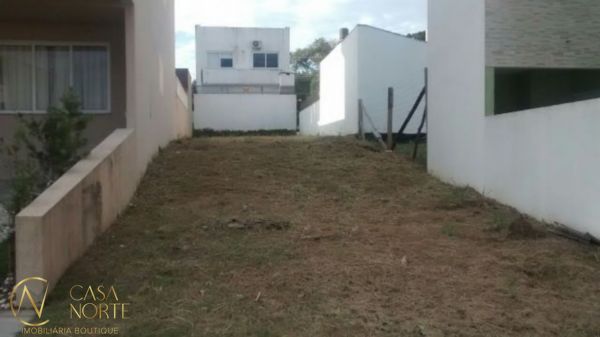 Terreno à venda  com 195m², Rua Fabiana Kila de Avila no bairro Hípica em Porto Alegre