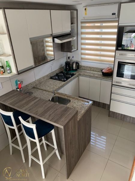 Casa de Condomínio à venda com 2 quartos, 111m², 1 vaga, Rua Capitao Pedroso no bairro Restinga em Porto Alegre