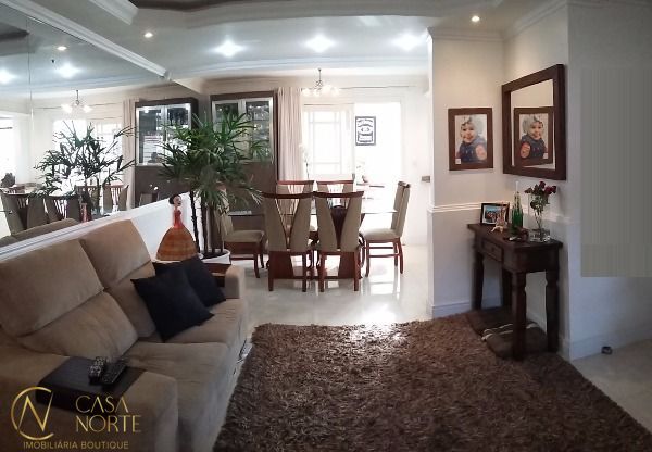 Casa de Condomínio à venda com 3 quartos, 195m², 3 suítes, 1 vaga, Dos Guaranis no bairro Espírito Santo em Porto Alegre