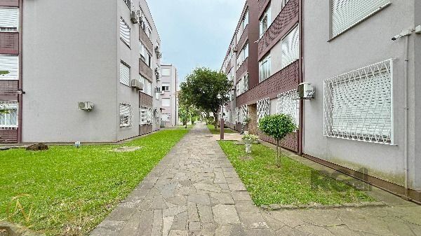 Apartamento à venda com 1 quarto, 37m², Rua Padre Ângelo Corso no bairro Cavalhada em Porto Alegre