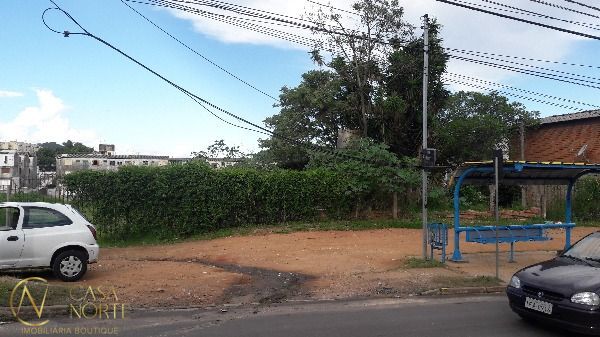 Terreno à venda  com 2120m², Avenida Eduardo Prado no bairro Cavalhada em Porto Alegre