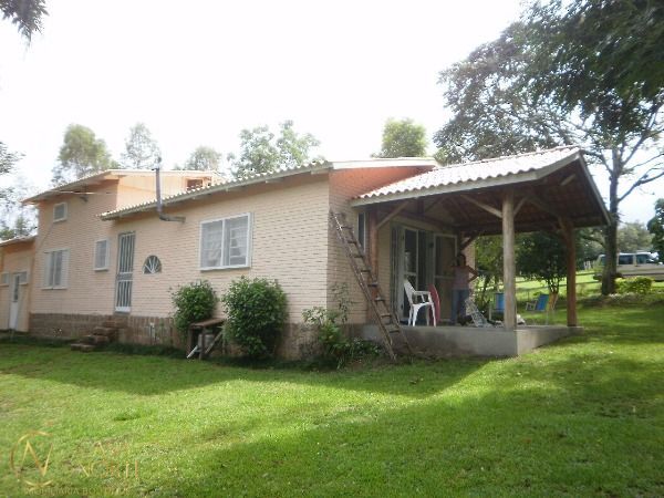 Sítio à venda com 3 quartos, 120000m², Estrada José Cardoso da Costa no bairro Lami em Porto Alegre