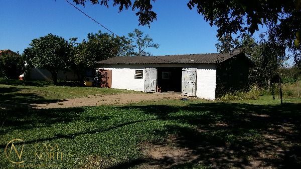 Terreno à venda  com 24793m², Avenida Edgar Pires de Castro no bairro Lami em Porto Alegre