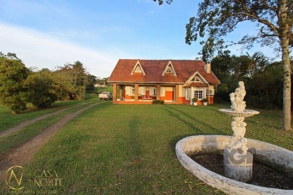 Sítio à venda com 5 quartos, 500m², 2 suítes, 3 vagas, Beco Passo da Taquara no bairro Lami em Porto Alegre