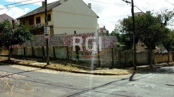 Terreno à venda , 112m², Rua Dona Paulina no bairro Tristeza em Porto Alegre