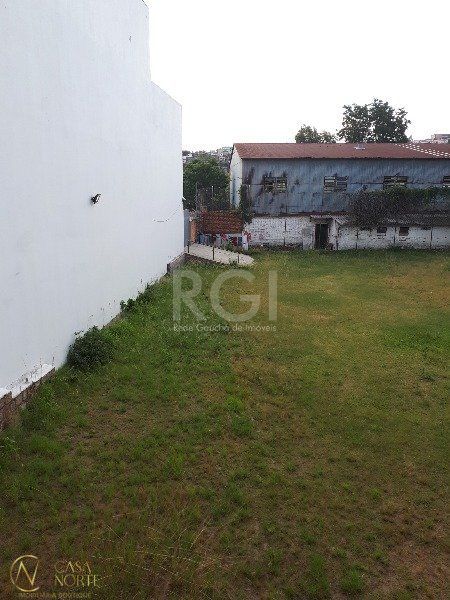 Terreno à venda  com 448m², Avenida Nonoai no bairro Nonoai em Porto Alegre