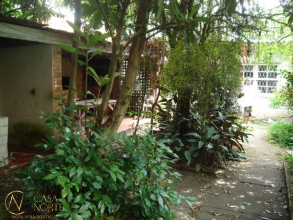 Terreno à venda  com 495m², Rua Landel de Moura no bairro Tristeza em Porto Alegre