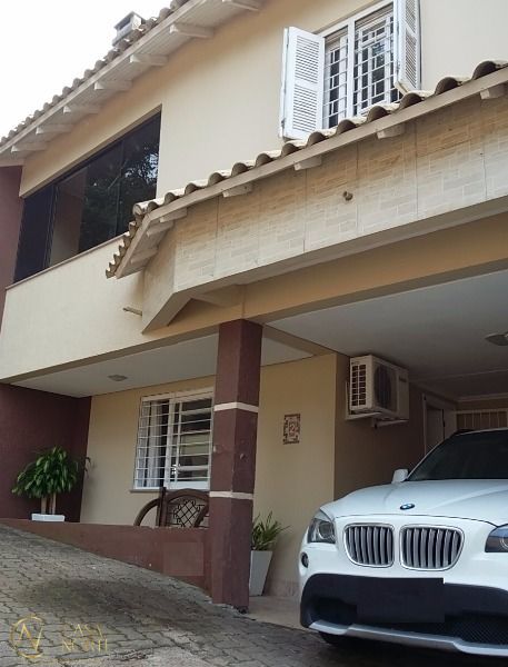 Casa de Condomínio à venda com 3 quartos, 195m², 3 suítes, 1 vaga, Dos Guaranis no bairro Espírito Santo em Porto Alegre