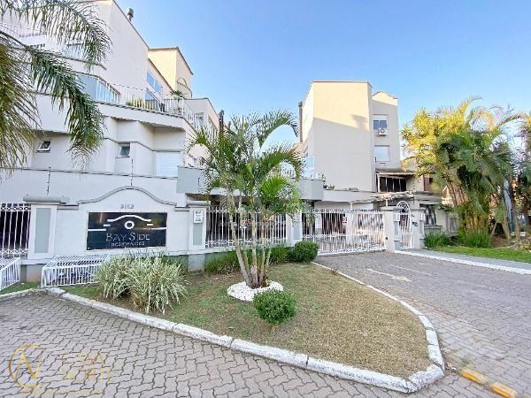 Apartamento à venda com 4 quartos, 110m², 1 suíte, 4 vagas, Avenida Coronel Marcos no bairro Pedra Redonda em Porto Alegre