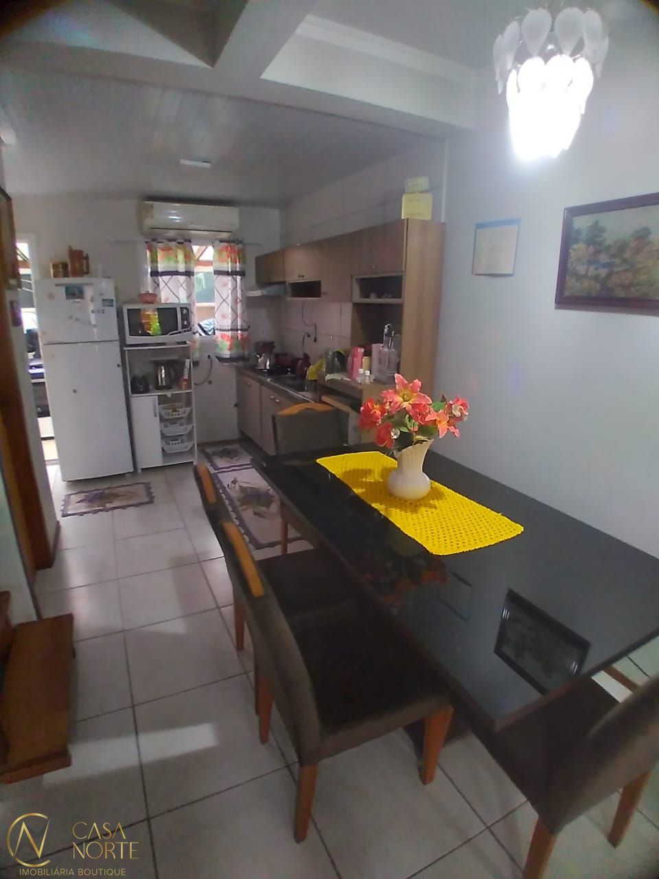 Casa de Condomínio à venda com 2 quartos, 82m², 1 vaga, Rua Capitão Pedroso no bairro Restinga em Porto Alegre