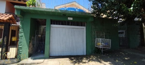 Casa à venda com 3 quartos, 170m², 1 vaga, Rua Liberal no bairro Tristeza em Porto Alegre