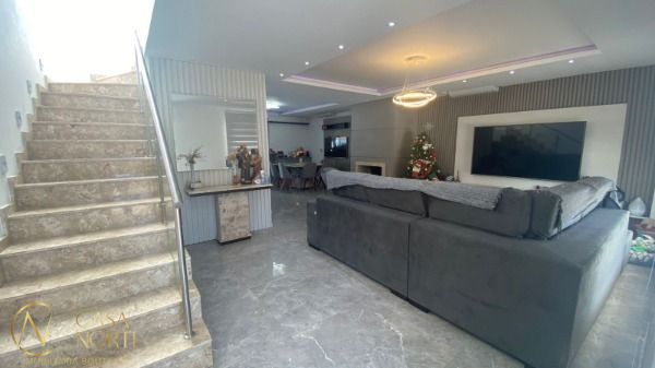 Casa de Condomínio à venda com 3 quartos, 203m², 1 suíte, 2 vagas, Rua Monsenhor Augusto Dalvit no bairro Aberta dos Morros em Porto Alegre