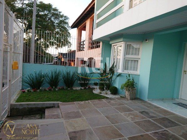 Casa à venda com 4 quartos, 200m², 1 suíte, 2 vagas, Rua Olegario Dias Maciel no bairro Espírito Santo em Porto Alegre
