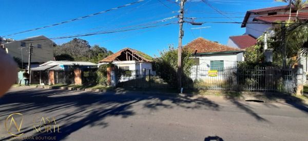 Terreno à venda  com 715m², Rua Porto Calvo no bairro Ipanema em Porto Alegre
