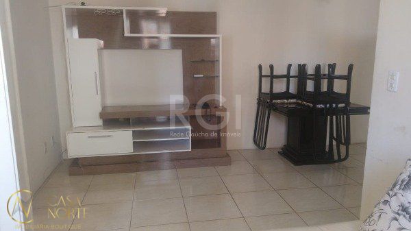 Apartamento à venda com 2 quartos, 47m², 1 vaga, Rua Soely Nunes Rosa no bairro Restinga em Porto Alegre