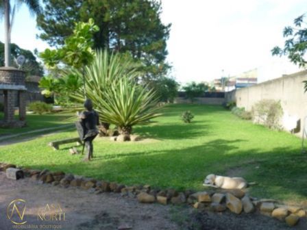 Terreno à venda  com 2450m², Avenida da Serraria no bairro Guarujá em Porto Alegre