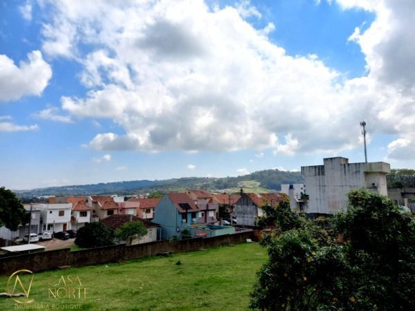 Terreno à venda  com 142m², Estrada Jorge Pereira Nunes no bairro Campo Novo em Porto Alegre