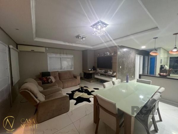 Casa à venda com 5 quartos, 513m², 1 suíte, 4 vagas, Avenida João Antônio Silveira no bairro Lomba do Pinheiro em Porto Alegre