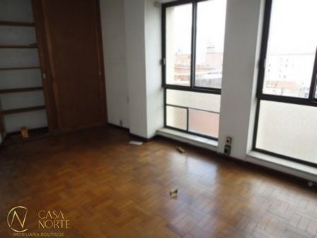 Sala Comercial à venda , 122m², Avenida Farrapos no bairro Floresta em Porto Alegre