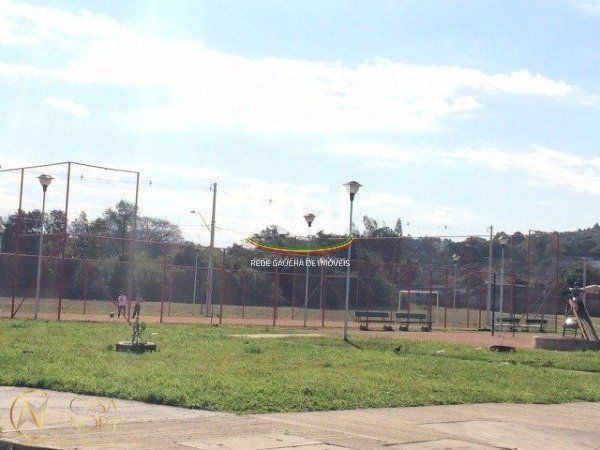 Terreno à venda  com 290m², Avenida Juca Batista no bairro Hípica em Porto Alegre