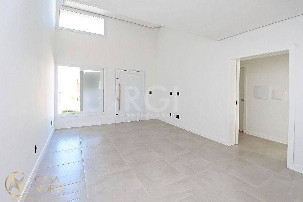Casa de Condomínio à venda com 2 quartos, 91m², 2 suítes, 2 vagas, Rua Jean Vardaramatos no bairro Hípica em Porto Alegre