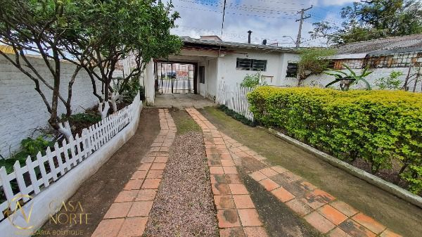 Terreno à venda  com 400m², Avenida Edgar Pires de Castro no bairro Restinga em Porto Alegre