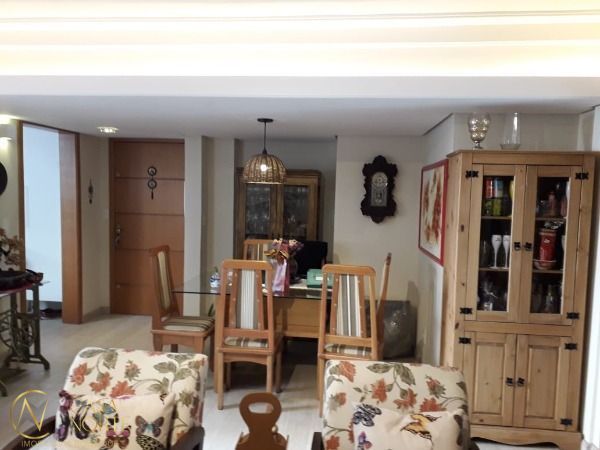 Apartamento à venda com 2 quartos, 104m², 1 suíte, 1 vaga, Avenida Cristovao Colombo no bairro Floresta em Porto Alegre