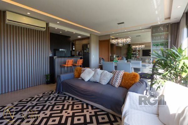 Apartamento à venda com 3 quartos, 104m², 1 suíte, 2 vagas, Avenida da Cavalhada no bairro Cavalhada em Porto Alegre
