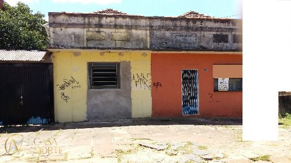 Terreno à venda  com 742m², Rua Intendente Alfredo Azevedo no bairro Glória em Porto Alegre