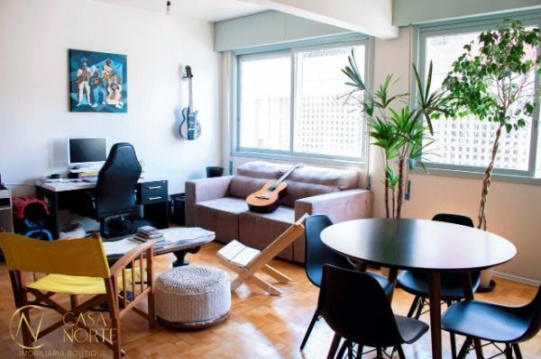 Apartamento à venda com 2 quartos, 63m², 1 vaga, Rua Coronel Vicente no bairro Centro Histórico em Porto Alegre