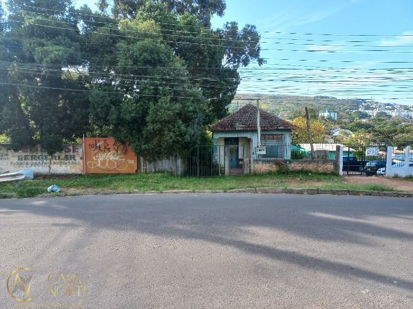 Terreno à venda , 1302m², Rua Octavio de Souza no bairro Teresópolis em Porto Alegre