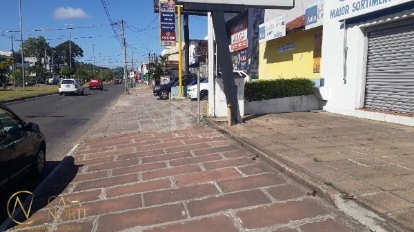 Terreno à venda  com 380m², Avenida Eduardo Prado no bairro Cavalhada em Porto Alegre