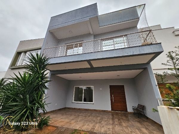 Casa de Condomínio à venda com 4 quartos, 220m², 4 suítes, 2 vagas, Rua Jean Vardaramatos no bairro Hípica em Porto Alegre