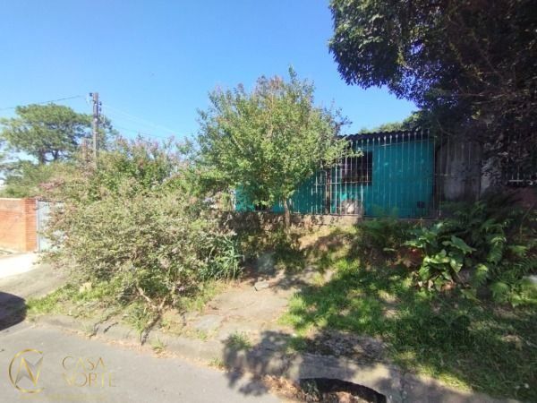 Casa à venda com 2 quartos, 60m², 1 vaga, Rua Oswaldo Olmiro Machado no bairro Ipanema em Porto Alegre
