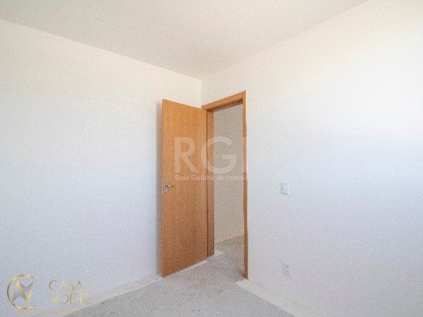 Apartamento à venda com 2 quartos, 43m², 1 vaga, Avenida Ernesto Neugebauer no bairro Humaitá em Porto Alegre