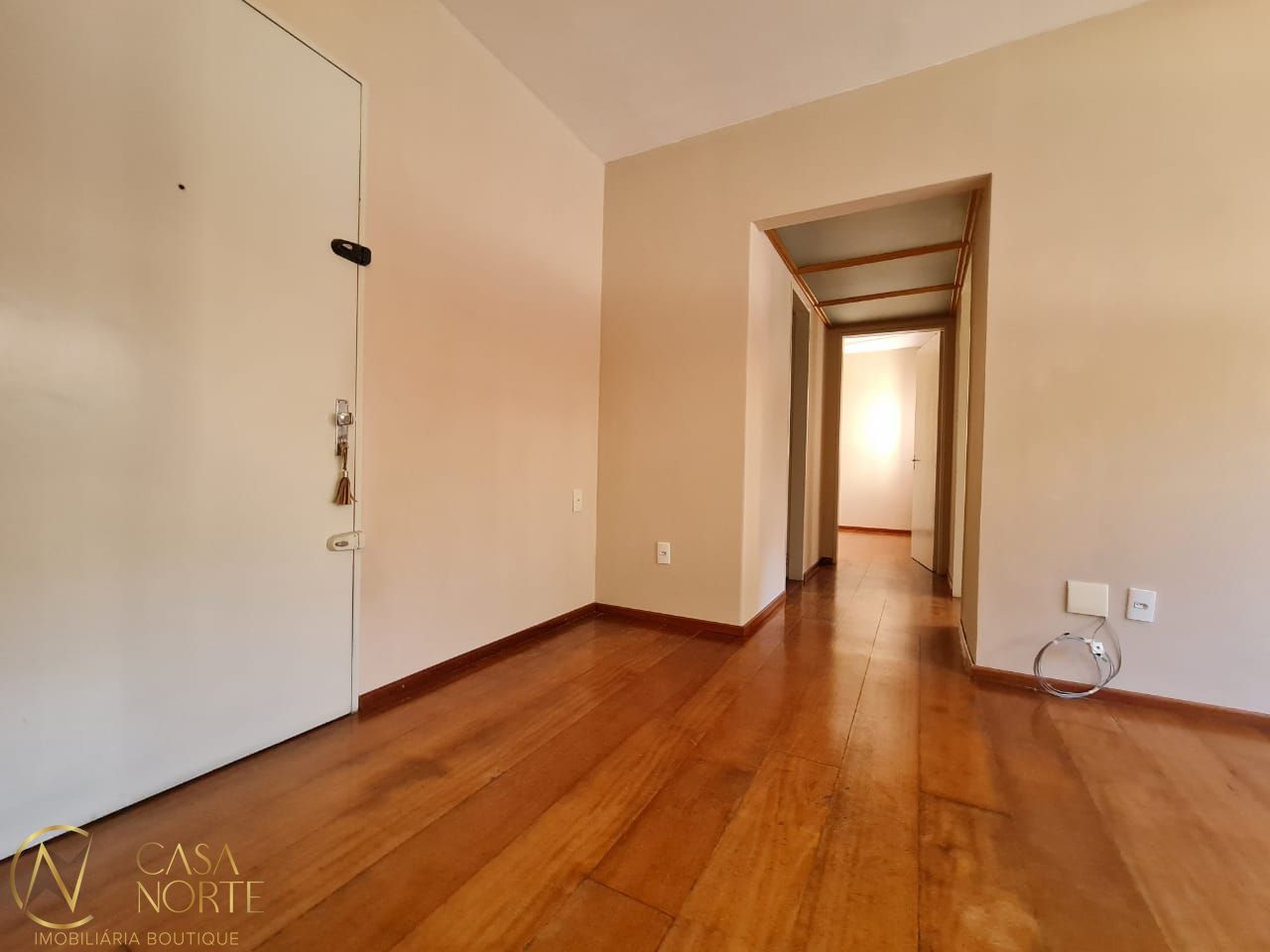 Apartamento à venda com 2 quartos, 48m², 1 vaga, Rua Orfanotrófio no bairro Santa Tereza em Porto Alegre