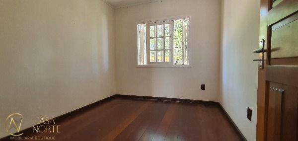 Casa à venda com 4 quartos, 160m², 2 suítes, 4 vagas, Rua Alvaro Pedro da Rosa no bairro Aberta dos Morros em Porto Alegre