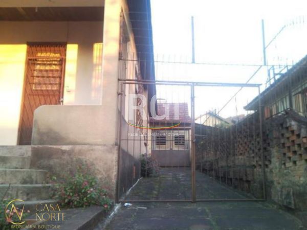 Terreno à venda  com 385m², Avenida Nonoai no bairro Nonoai em Porto Alegre