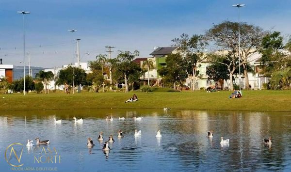 Terreno à venda  com 327m², Rua João Otto Paiva no bairro Hípica em Porto Alegre